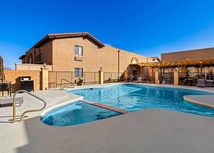 Clarion 4* Sierra Vista