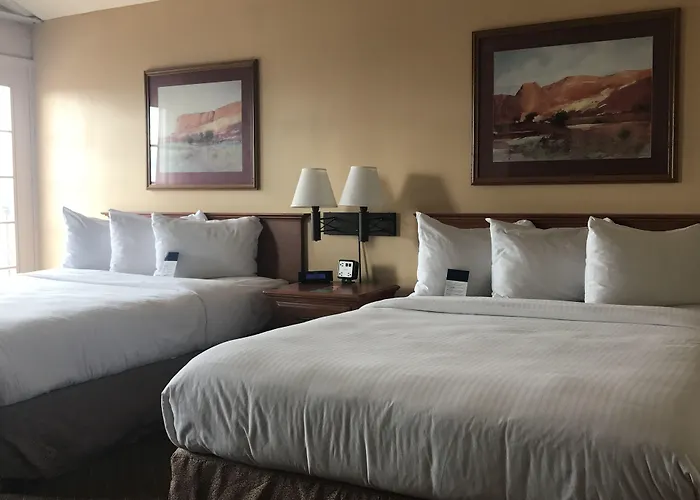 Clarion Inn 4*