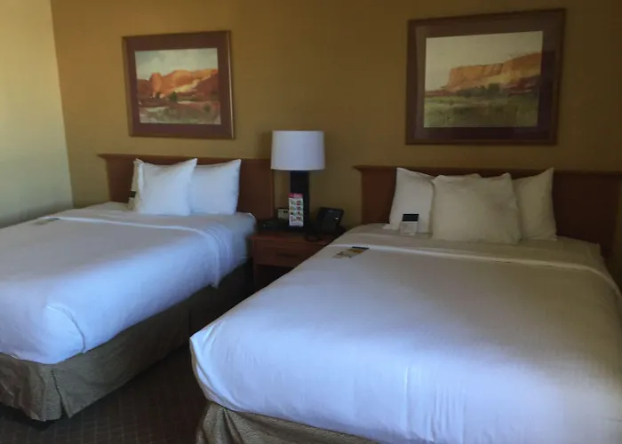 Clarion 4* Sierra Vista