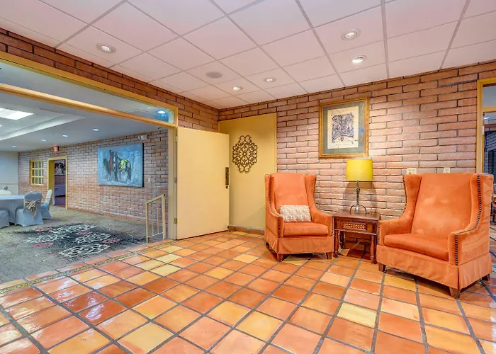 Clarion Inn 4*