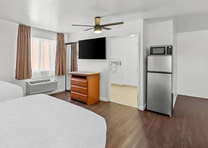 Clarion 4*